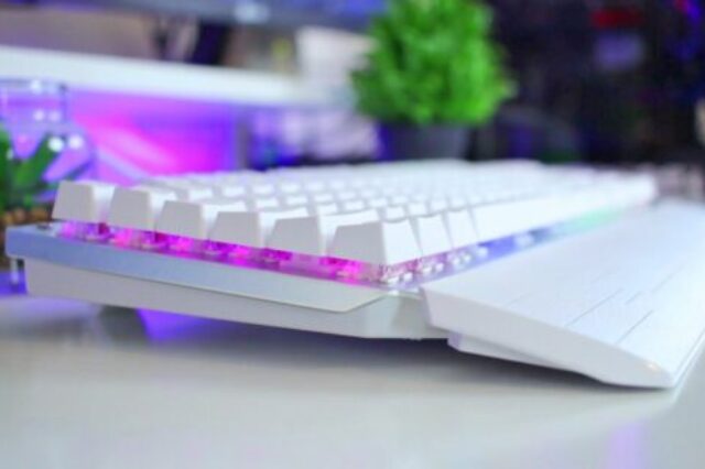 7 Best White Gaming Keyboard Under $50 2021 – Top Picks